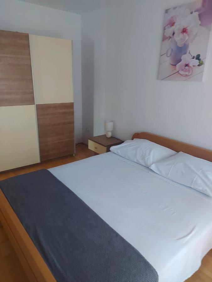 Apartmani Ciklic Dobropoljana Exteriör bild
