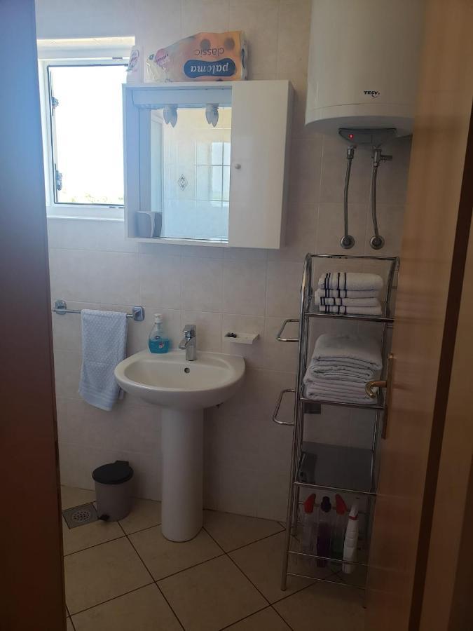 Apartmani Ciklic Dobropoljana Exteriör bild