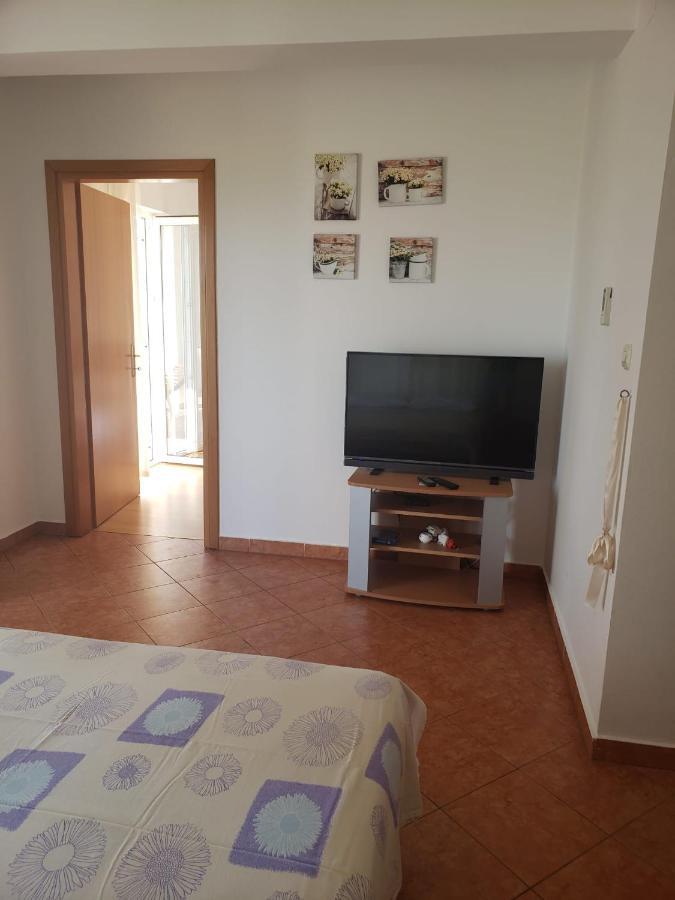 Apartmani Ciklic Dobropoljana Exteriör bild