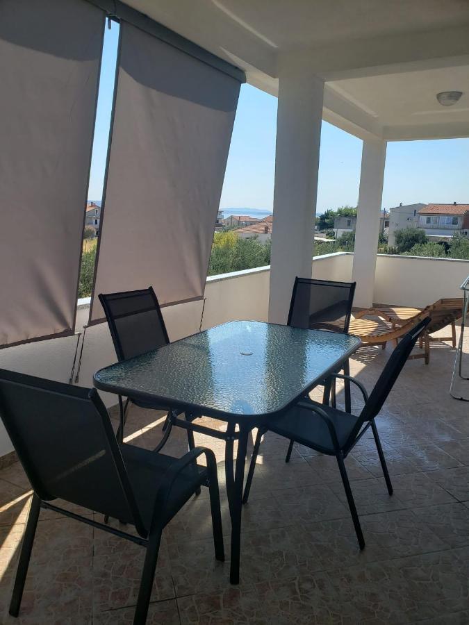 Apartmani Ciklic Dobropoljana Exteriör bild